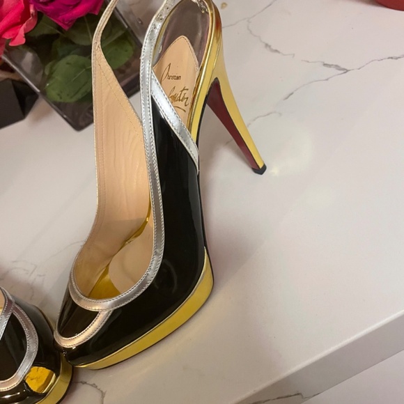 Christian Louboutin NEVER WORN - Picture 8 of 11